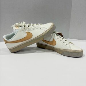 Women’s Nike Court Legacy NN SAIL/WHITE ONYX-SANDDRIFT Size 6.5 - DH3161-112